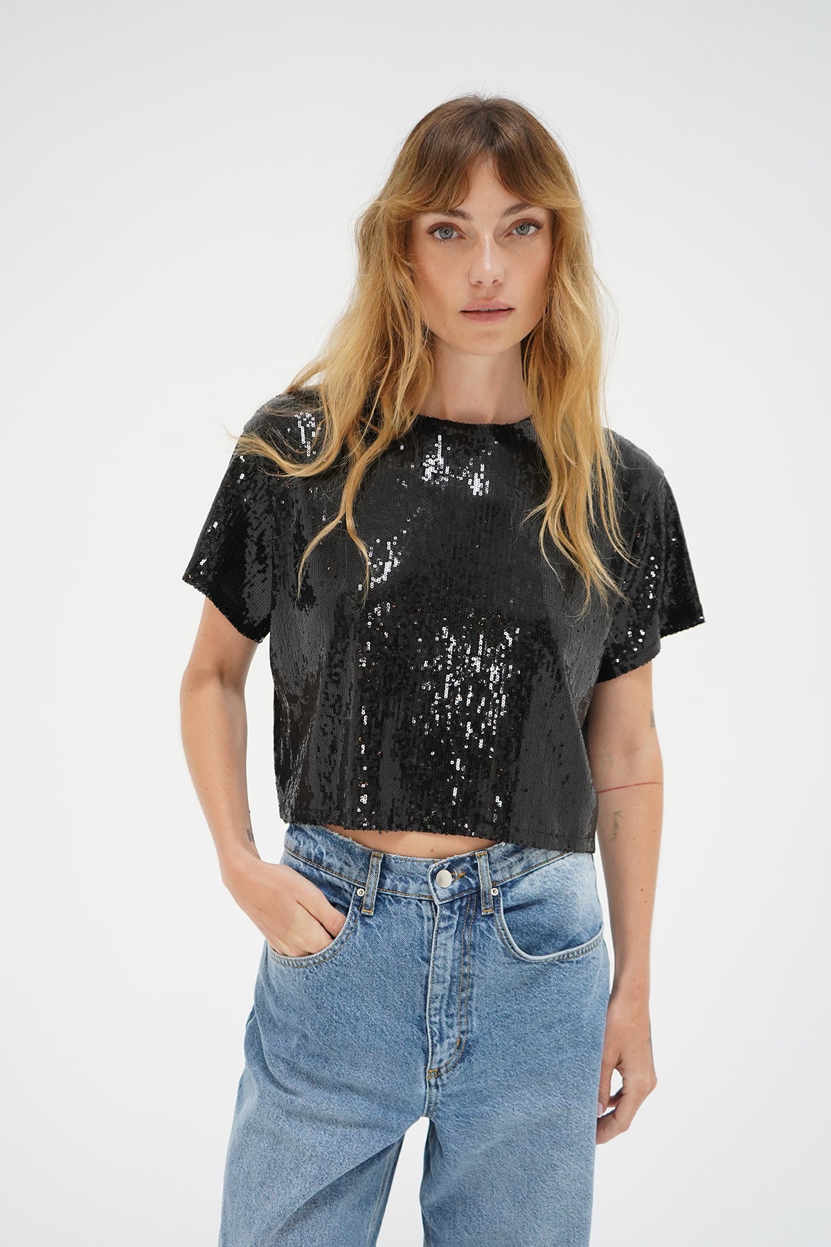 LNA sequin t shirt in black