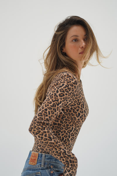 LNA Clothing | Dalston Ribbed Cropped Long Sleeve In Leopard