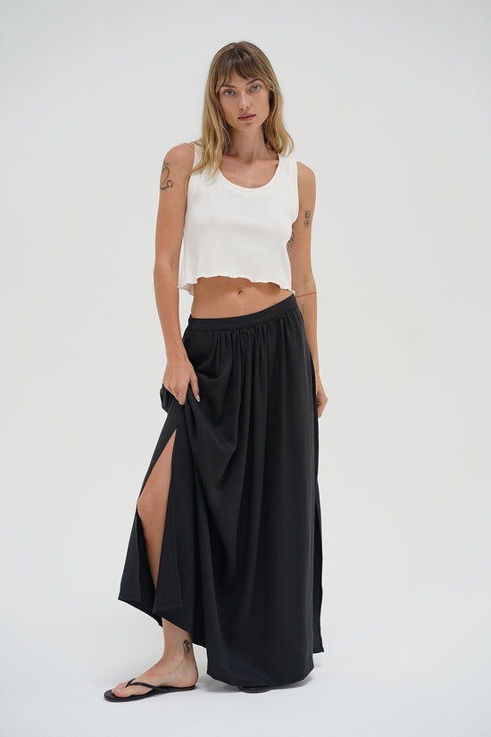 LNA Dania Maxi Skirt in pirate black 