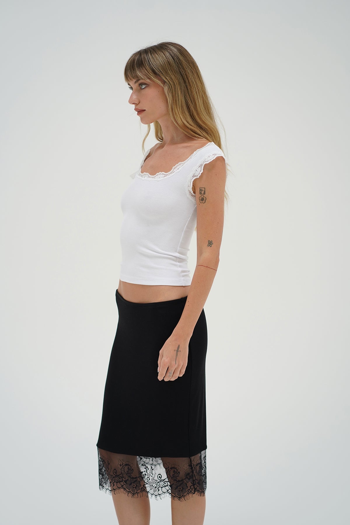 LNA Ryder lace trim skirt in black