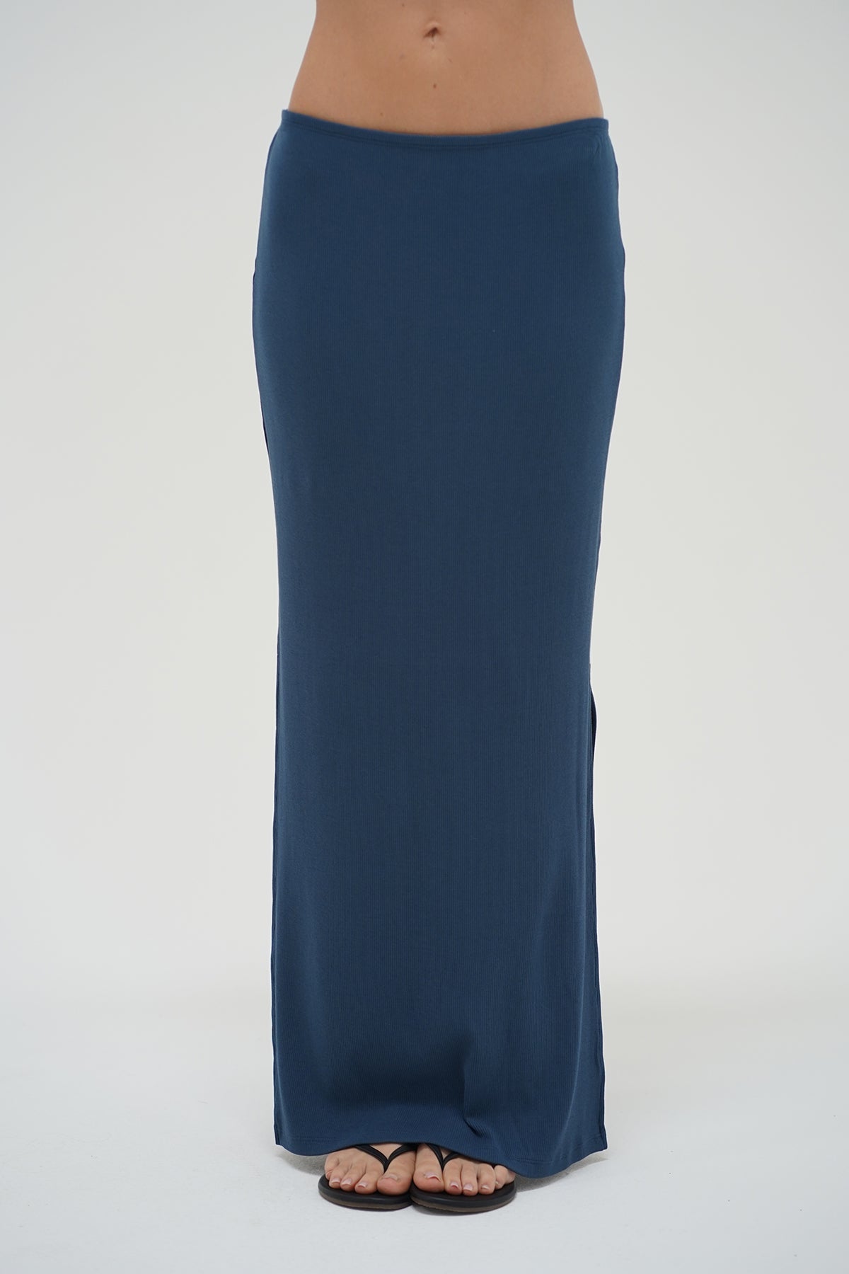 LNA Steph Ribbed Skirt in dark denim