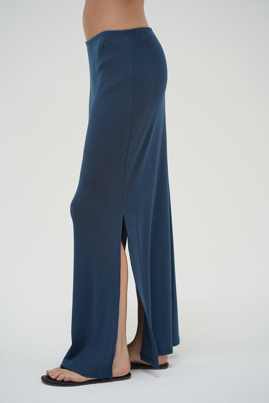 LNA Steph Ribbed Skirt in dark denim