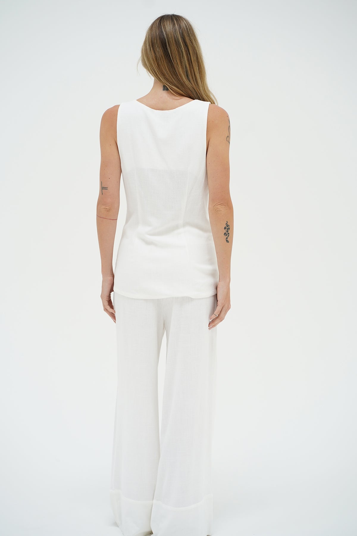 LNA Kiana Linen pant in white