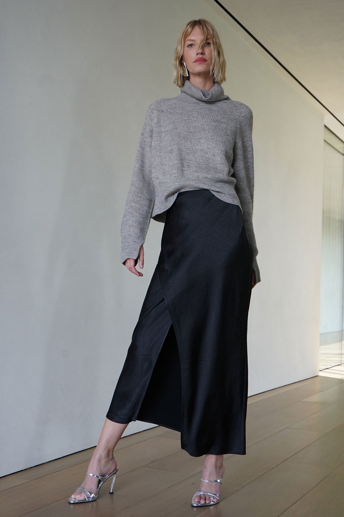 LNA Mila Turtleneck Sweater in Flax Grey