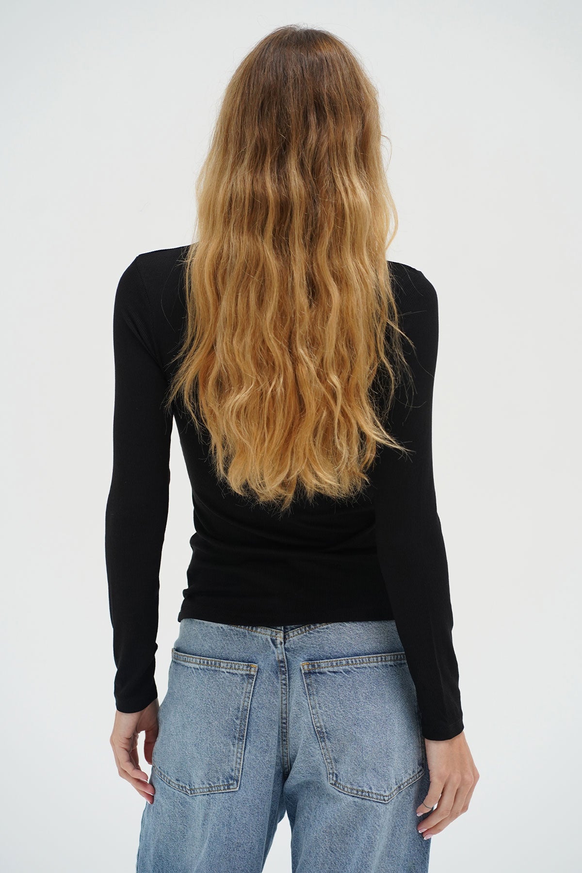 LNA Dalston Ribbed Long Sleeve in Black