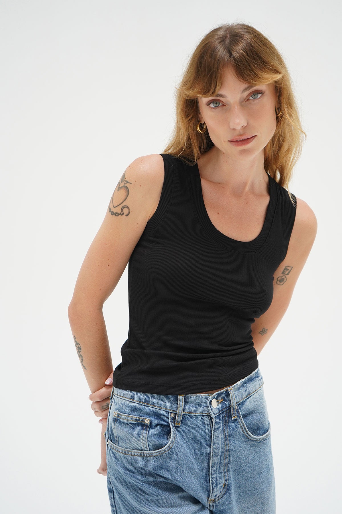 LNA diepe U-geribbelde tanktop in zwart