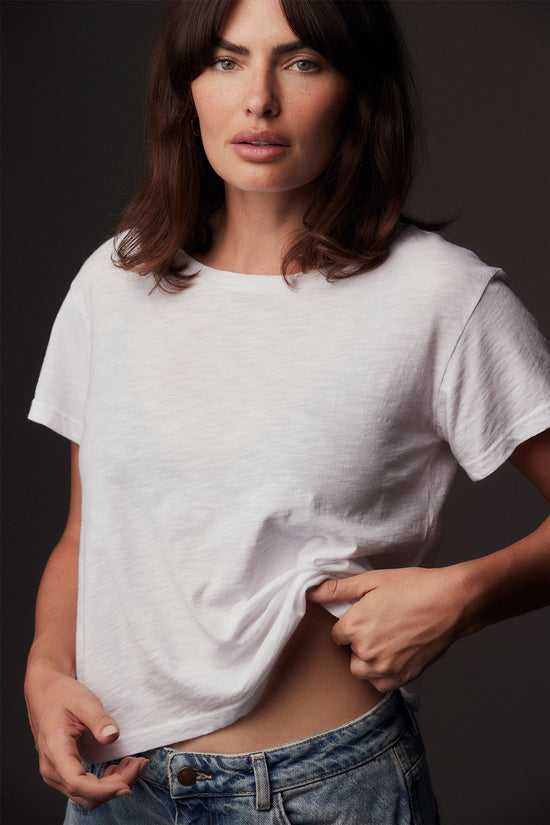 Camiseta LNA Essential Shaden com gola redonda em branco 