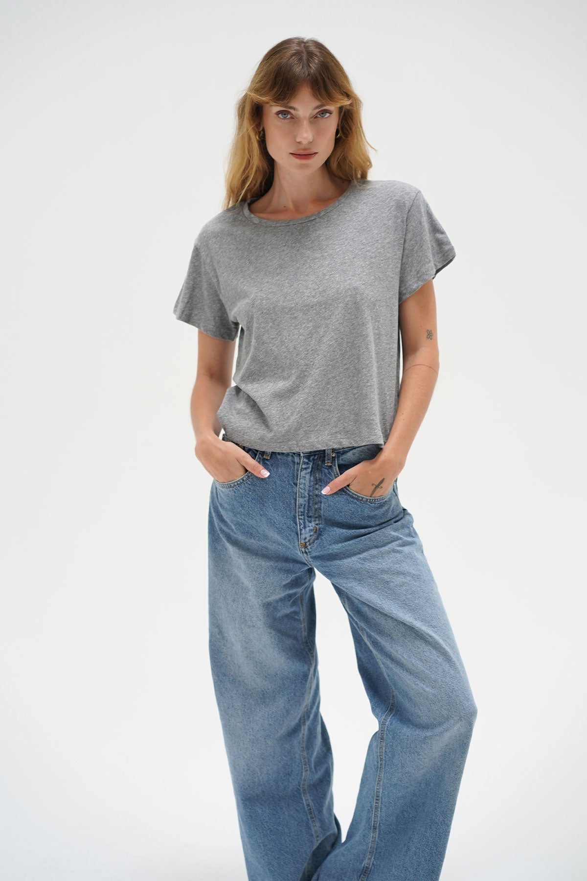 LNA Shaden Cotton Crew i Heather Grey