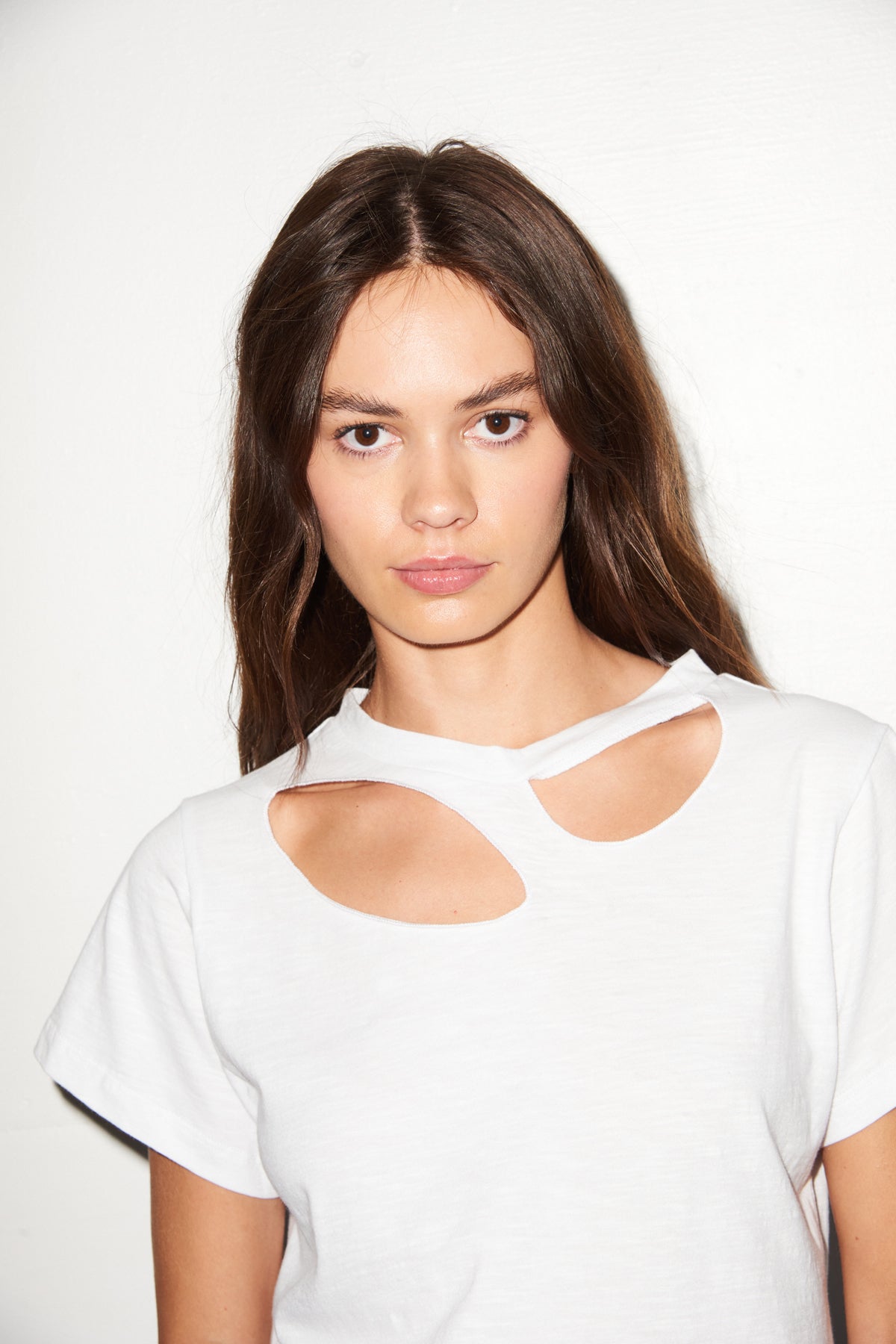 LNA Beau T-shirt tagliata in bianco