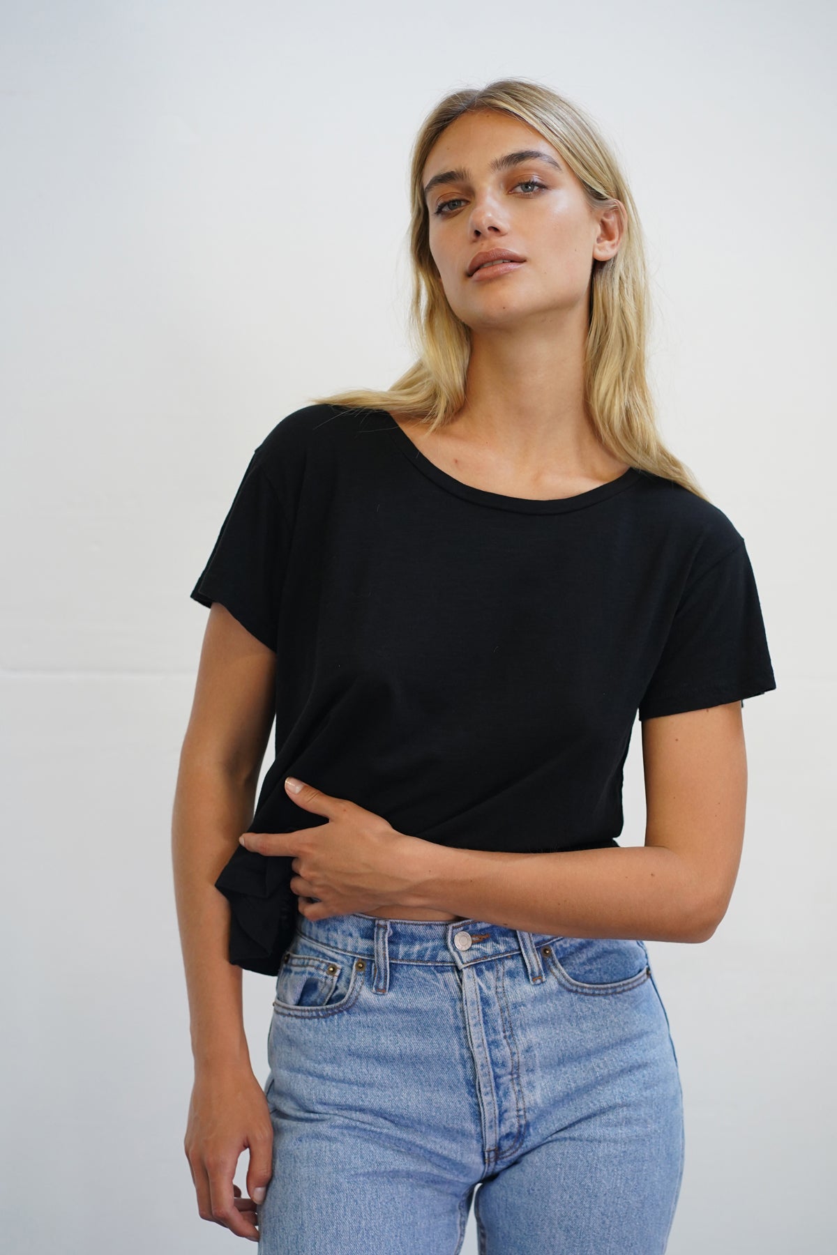 T-shirt girocollo LNA Essential Shaden in nero