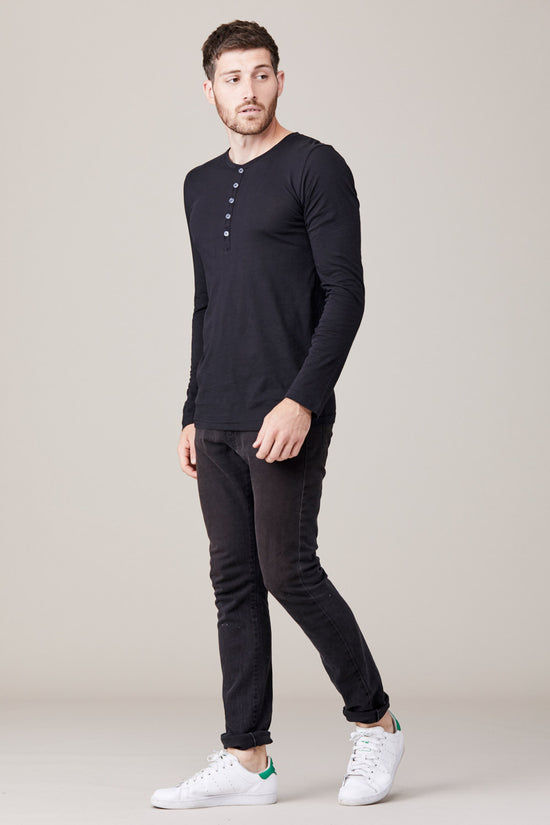 Botão Masculino Manga Longa Henley - Preto