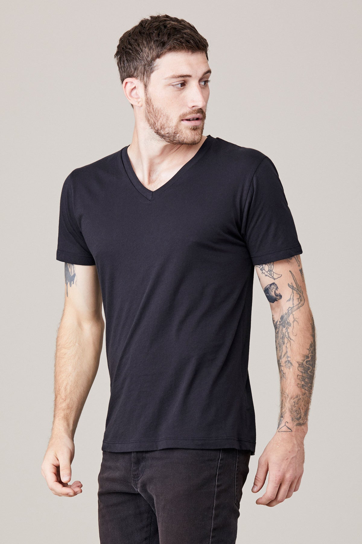 Men | Short Sleeve V Neck | Black Black / M Men | Short Sleeve V Neck | Black Black / M