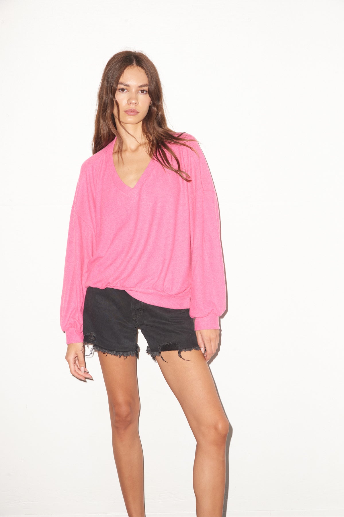 Pullover con scollo a V spazzolato LNA in rosa